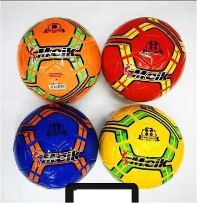 Мяч футбольный C 55994 (60) 4 вида, вес 300-320 грамм, мягкий PVC, резиновый баллон, размер №5 127572 фото